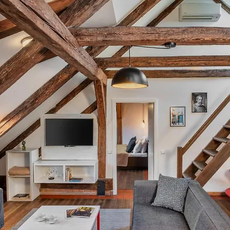 Three Bedroom With Terrace Kepler-4 Art Apartament Praga