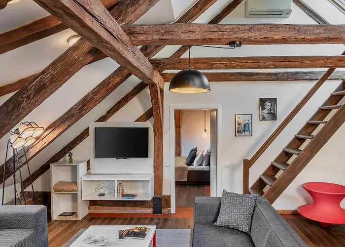 Three Bedroom With Terrace Kepler-4 Art Apartament Praga
